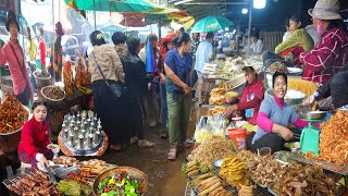 Cambodian Countryside Street Food In The Rain - Khmer Yummy Foods @ Oudong Hillside