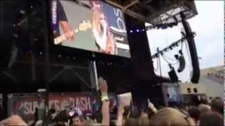 Avril Lavigne- What The Hell: B96 Pepsi Summer Bash