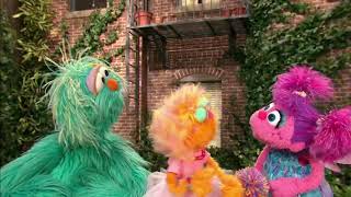 Sesame Street: Find That Habitat--Camel