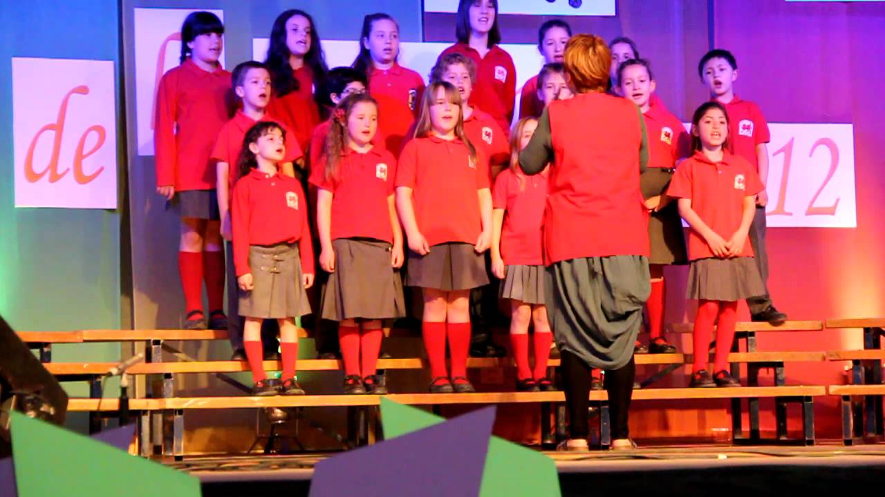 Canu Roc A Rol Ysgol yr Hendre de Trelew - Canu roc a rol - YouTube