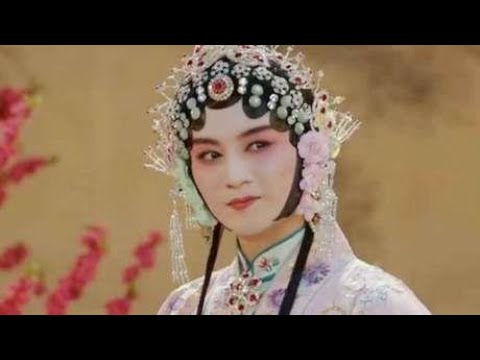 《那年花开月正圆》里陈晓女装把孙俪迷得团团转，你喜欢哪个？