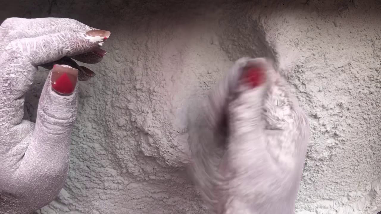 Sponge and powder play