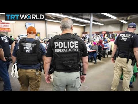 Video: USCIS Beschuldigd Van Samenzwering Met ICE Om Immigranten Te Arresteren