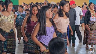 Baile Regional con la Marimba Reencuentro Juvenil de San Marcos Huista