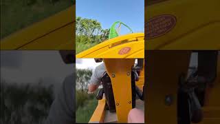 Celebrity Do you prefer front row or back row??🔔🎉🎅🎁🎄 #shorts #cheetahhunt #rollercoaster Profile