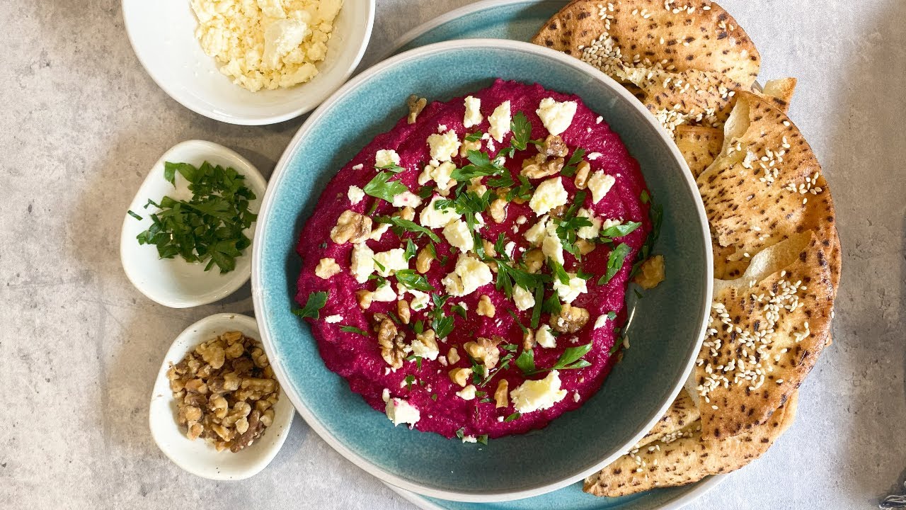 Creamy Beetroot Dip with Feta & Walnuts – Easy & Delicious!🌱