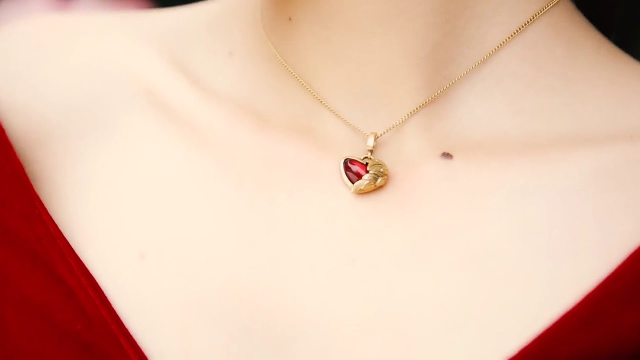 Fellala|Heart's Guardian|Red Heart Necklace