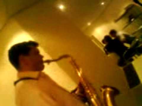 Christian Stefan (sax) ft. Boogaloo en deux (Micha...