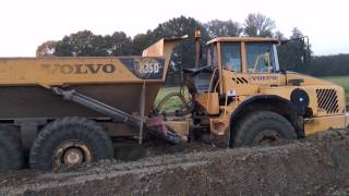 Wozidło Volvo w opałach