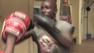 Uganda's blind boxer