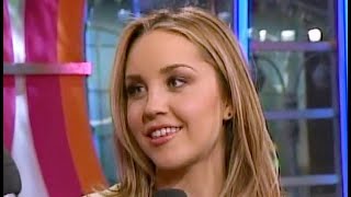 Amanda Bynes "Robots" TRL - February 24, 2005