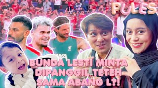 Download Lagu PULES : HEBOHNYA LESLAR FAMILY NONTON LATIHAN PARA PEMAIN LIVERPOOL DI HONGKONG!!! MP3 Download Lagu PULES : HEBOHNYA LESLAR FAMILY NONTON LATIHAN PARA PEMAIN LIVERPOOL DI HONGKONG!!! MP3