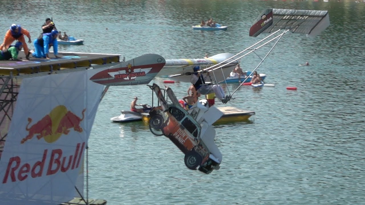 historisk pad genetisk Best of Red Bull Flugtag Belgrade - YouTube