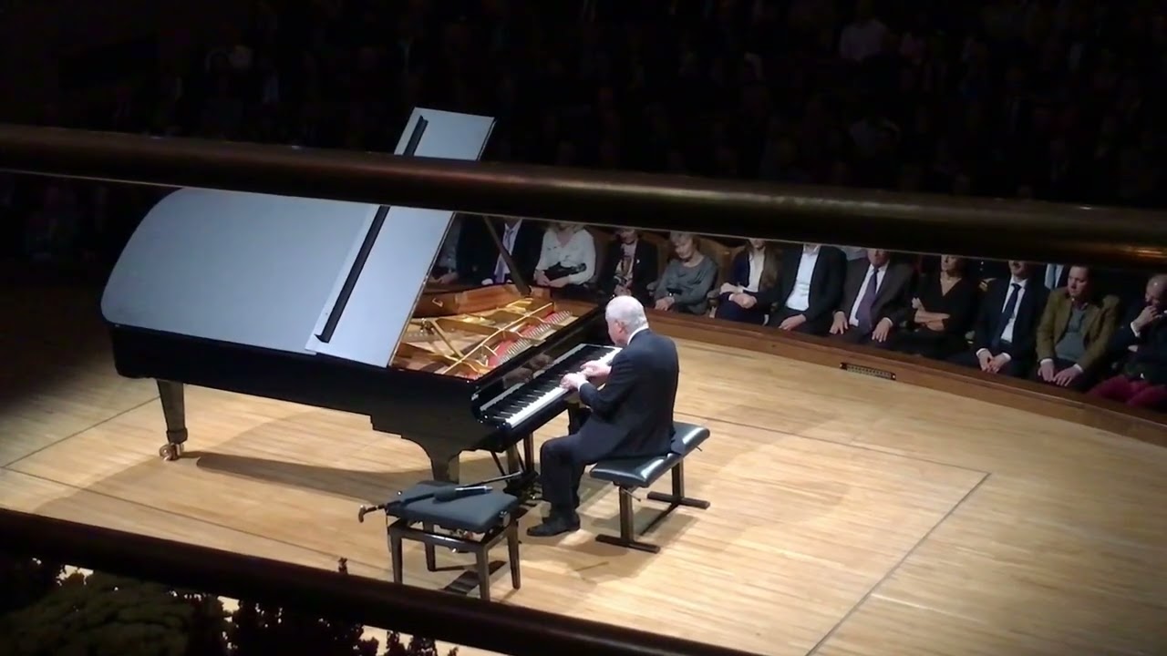 Sir András Schiff playing Bach, Mozart - Klavírní Festival Rudolfa Firkušného