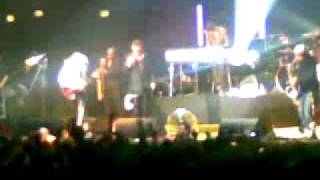Madness - Chipmunks Are Go + Madness + Night Boat To Cairo (Milano 08-05-2010).mp4