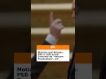 Moțiune anti-Bolojan: PSD și AUR acuză Guvernul de "vânzare frauduloasă", vot
