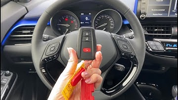 Toyota Safety Features: Can I lock my Smart Key inside my Car?