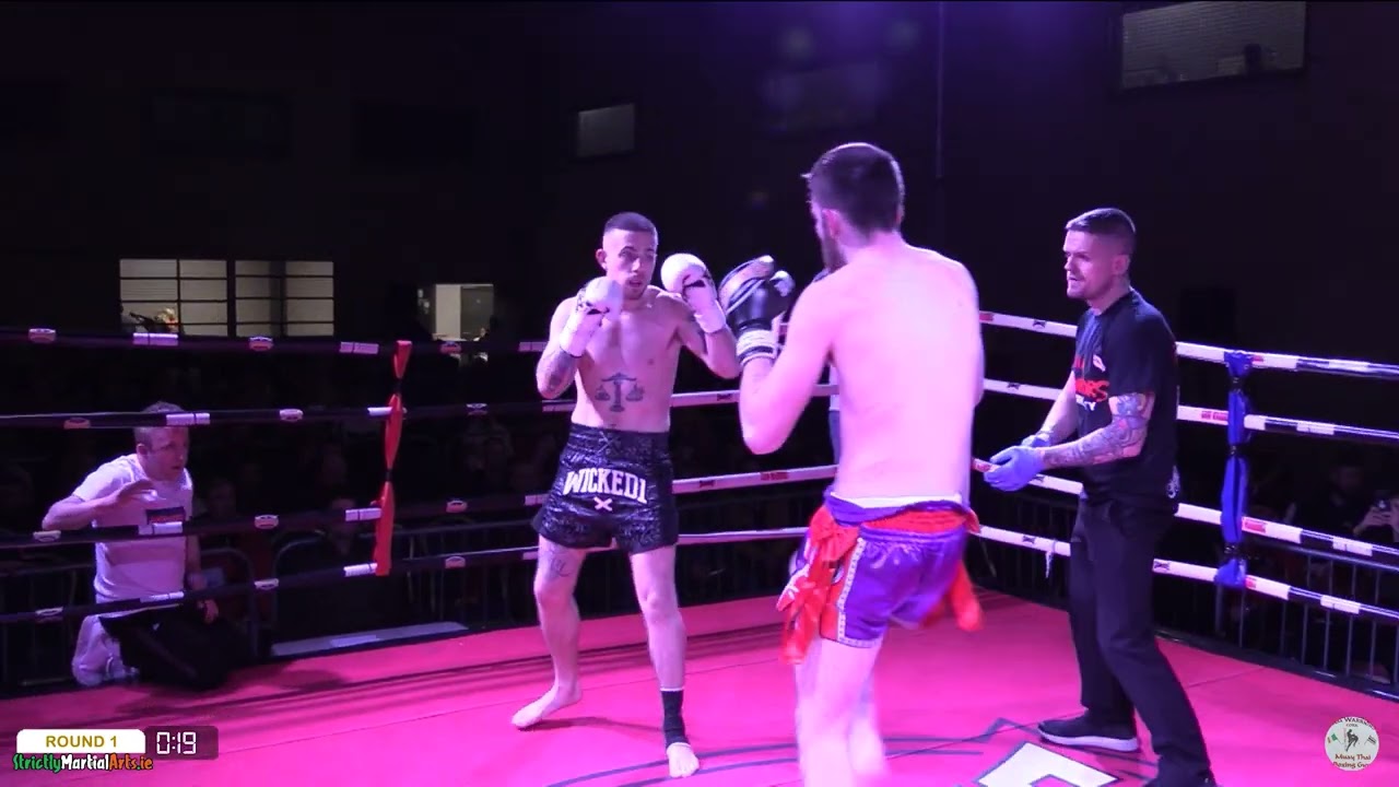 John Featherson vs Ciaran Flannelly (Fight Video)