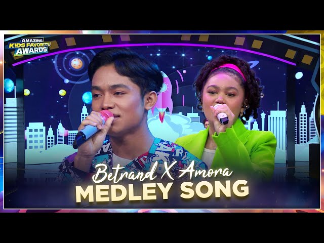 MEDLEY SONG! Betrand Putra Onsu X Amora Lemos | AMAZING KIDS FAVORITE AWARDS class=
