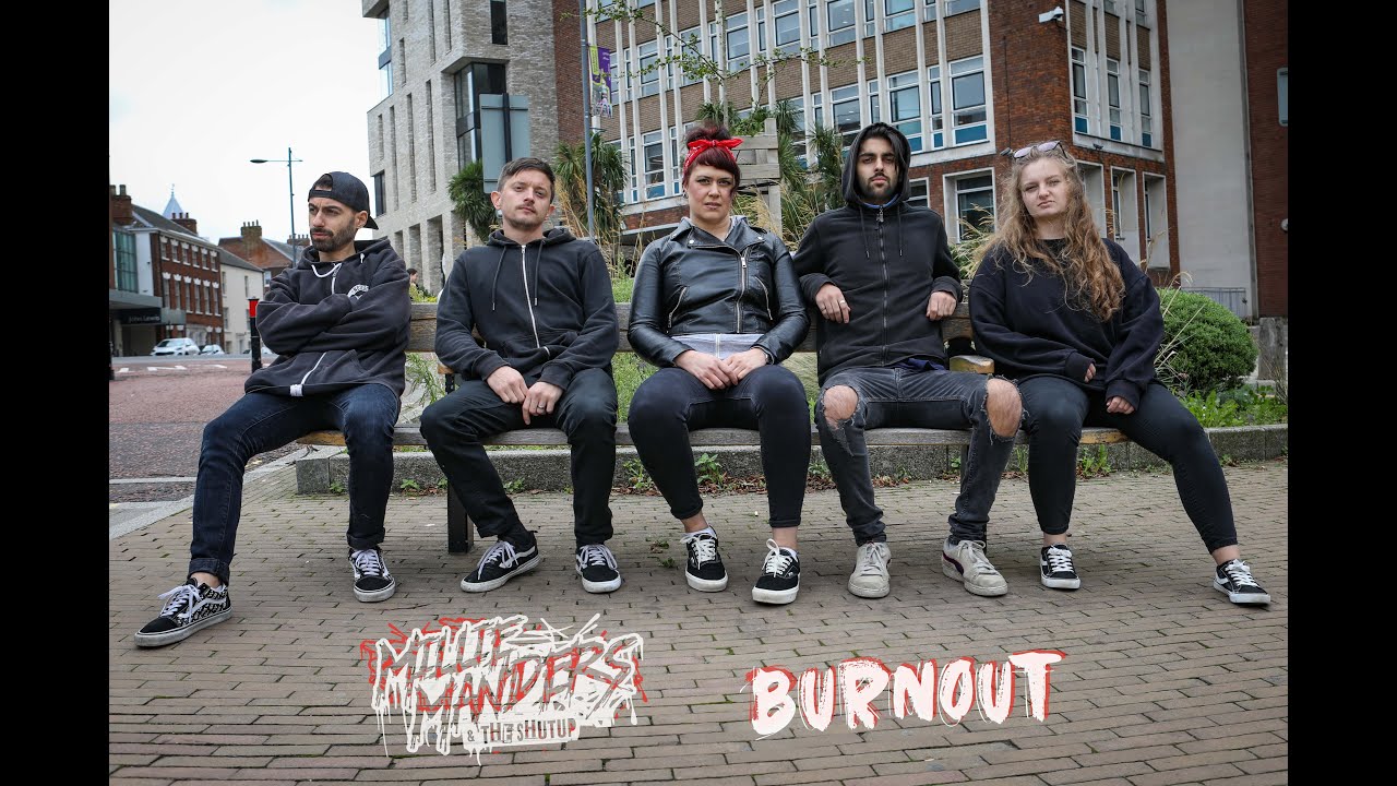 在 YouTube 上觀看「Burnout」 在 YouTube 上觀看「Burnout」