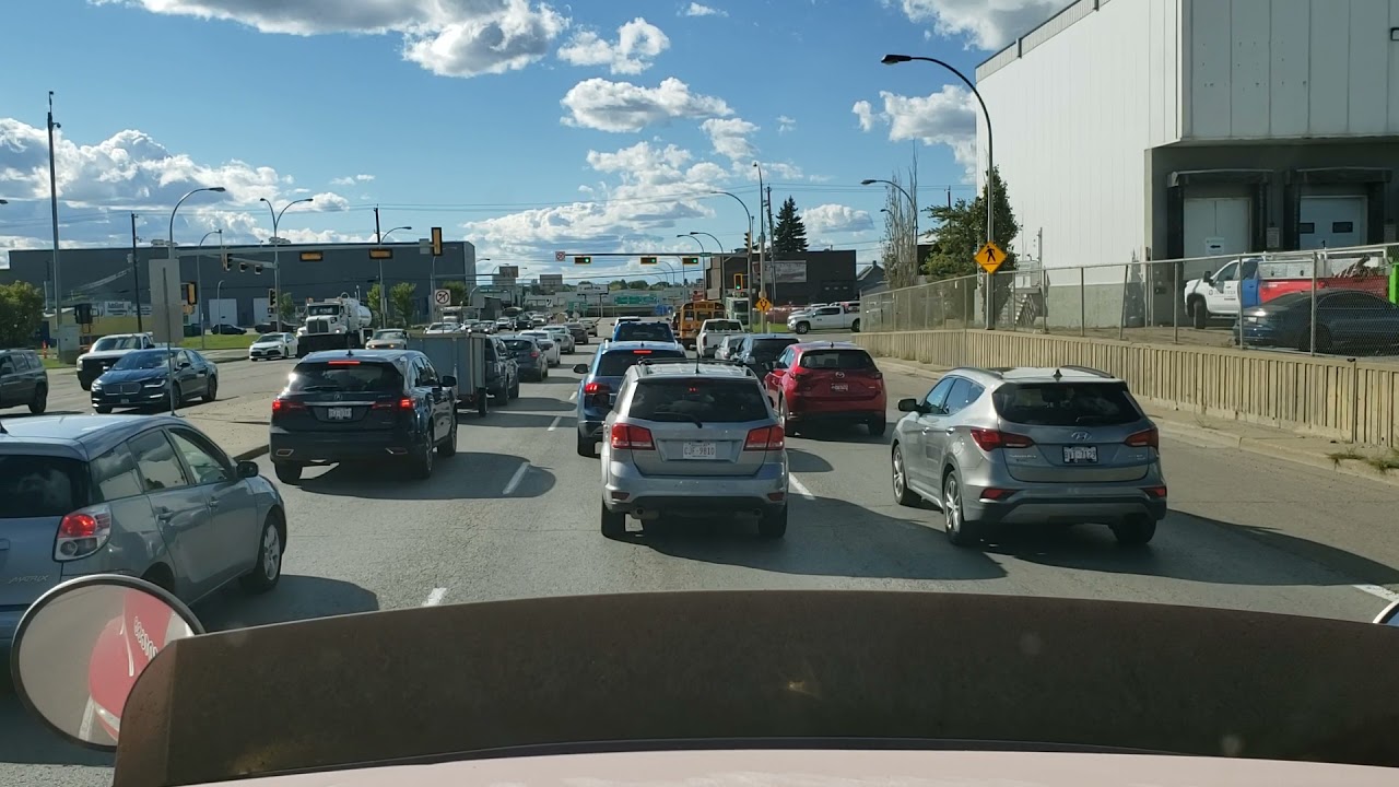 Edmonton Alberta 🇨🇦 Canada HW 16 drive through city