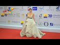 رقص لقاء الخميسي على الريد كاربت بفستان في قمة الإثارة
