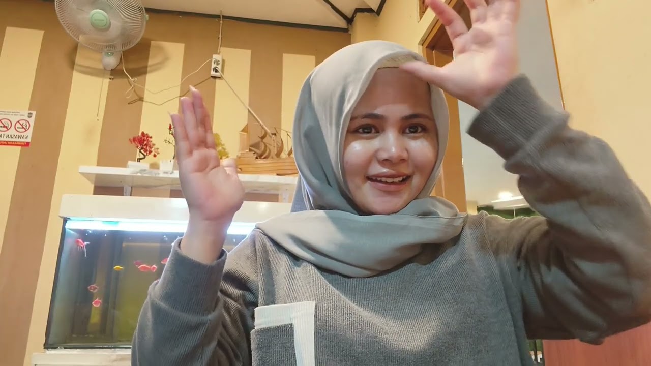 Vlog pertama, belanja kebutuhan rumah dan makan ramen