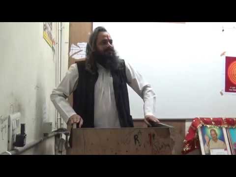 Shri Ganitanand Ji addressing the weekly seminar - Part 1