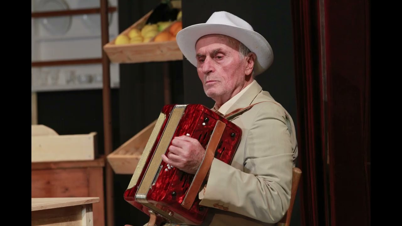 Η Θεία από το Σικάγο -ΘΕΑΤΡΙΚΗ ΟΜΑΔΑ ΠΥΡΓΟΥ