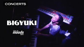 Bigyuki - Live At Moods 2017 Qwest Tv