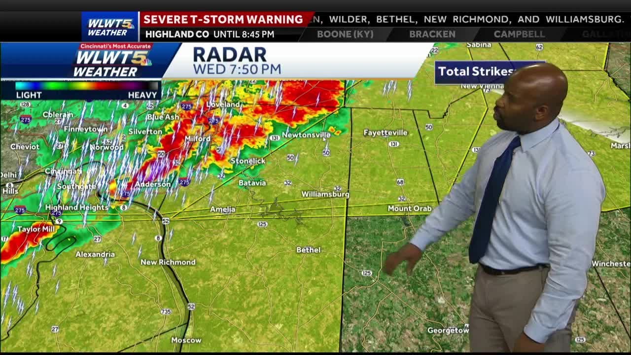 Storms knock out power for thousands in Cincinnati - YouTube