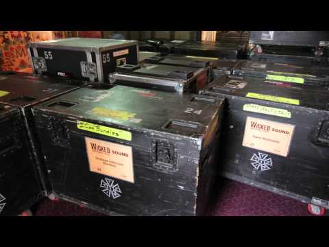 WICKED Load-In -- Pantages Theatre Exterior and Interior