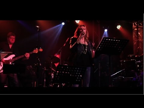 Papik Ft. Erika Scherlin - Feel me ruvolive