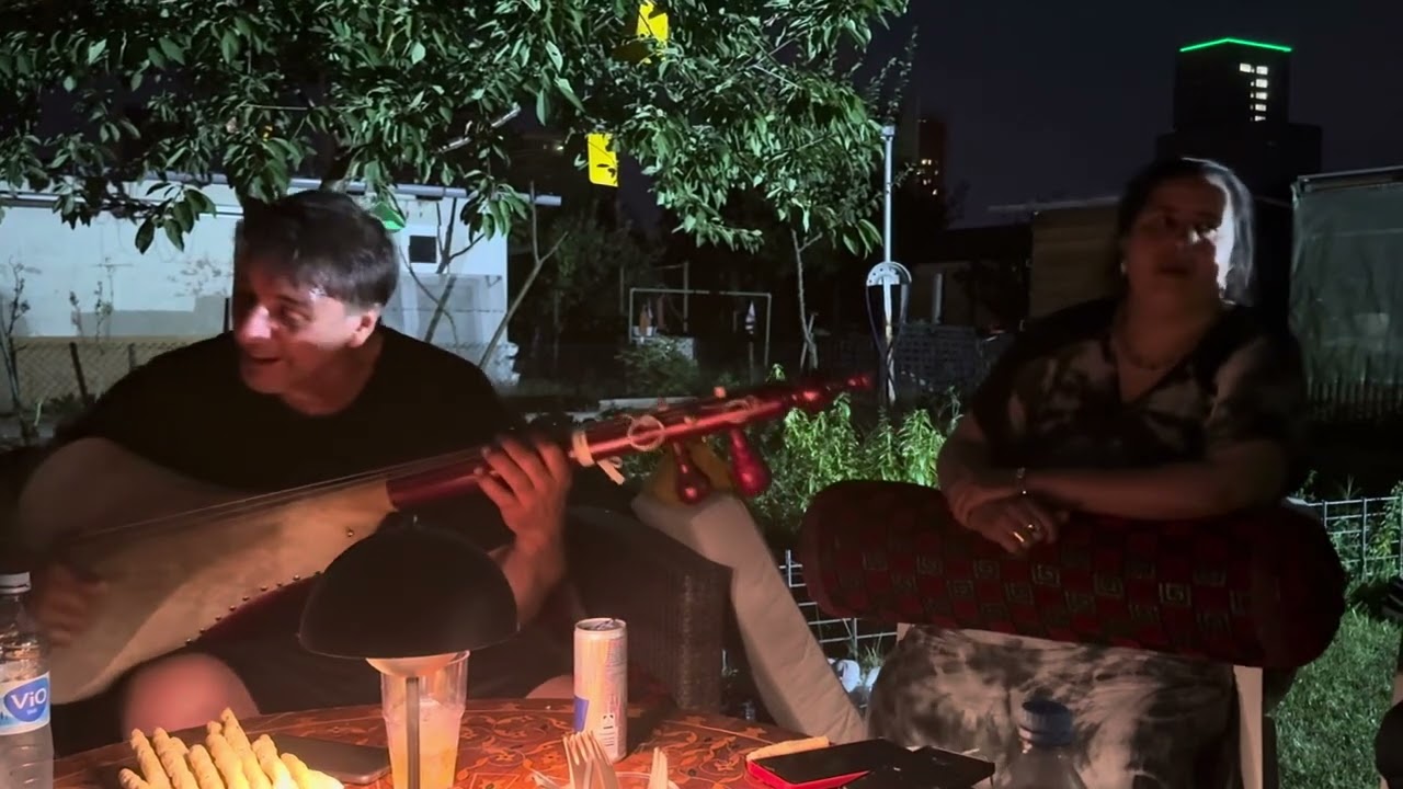 الگادي والتالگاديت في جلسة أمازيغية من فرانكفورت الألمانية في رائعة" حاول حاول حاول حاول أوا تعميتي"