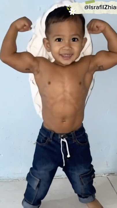 Wow badan zhian keren bnget ya🫣🤭🤭#zhian #cutebaby #videoai #videoviral #fyp