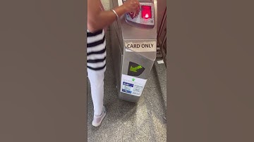 Delhi metro || QR code || #metro #delhi #delhimetrostation #ytshorts #youtube #shortsvideo