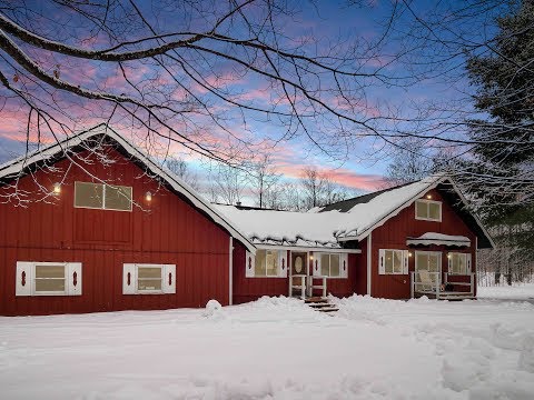 10220 Shawnee Trl, Gaylord, MI home video tour