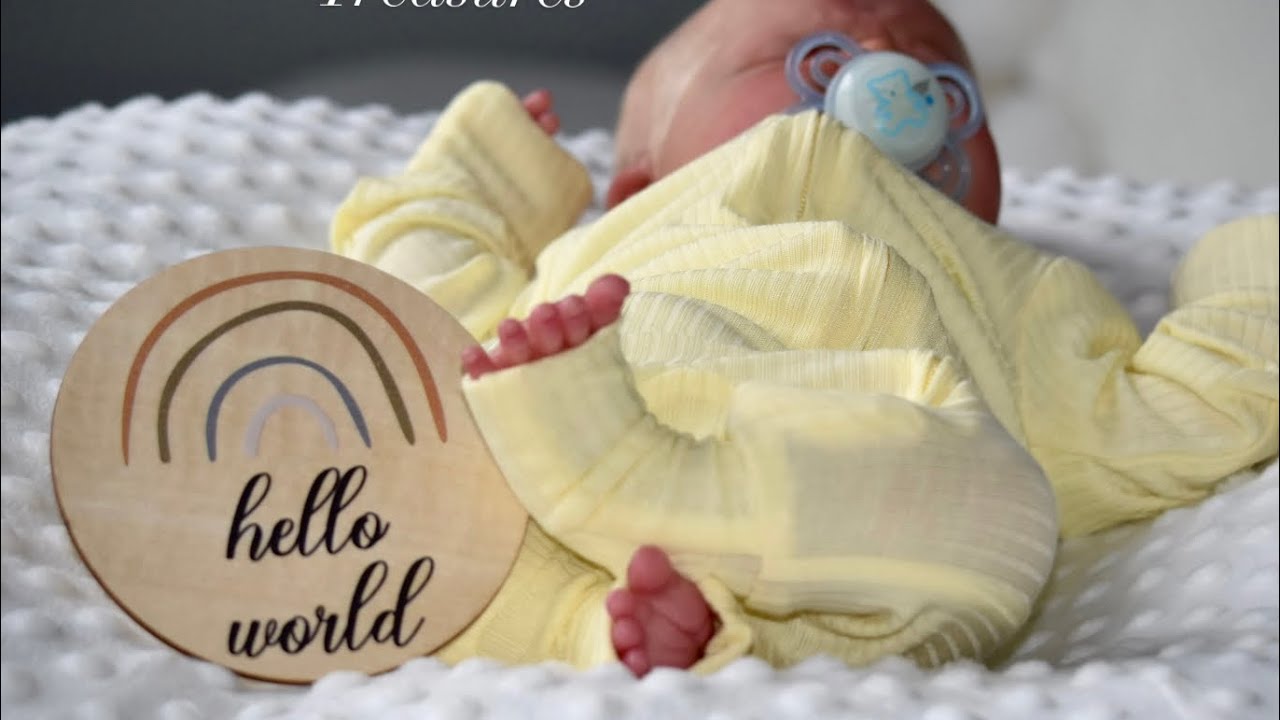 My first ever reborn baby from Alexa Calvo 💗/ box opening / HUGE LOVE 💕 #dolls #rebornbaby