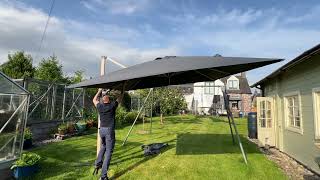 Premium Schneider-Schirme Twist Woody 300x300 Cantilever Parasol