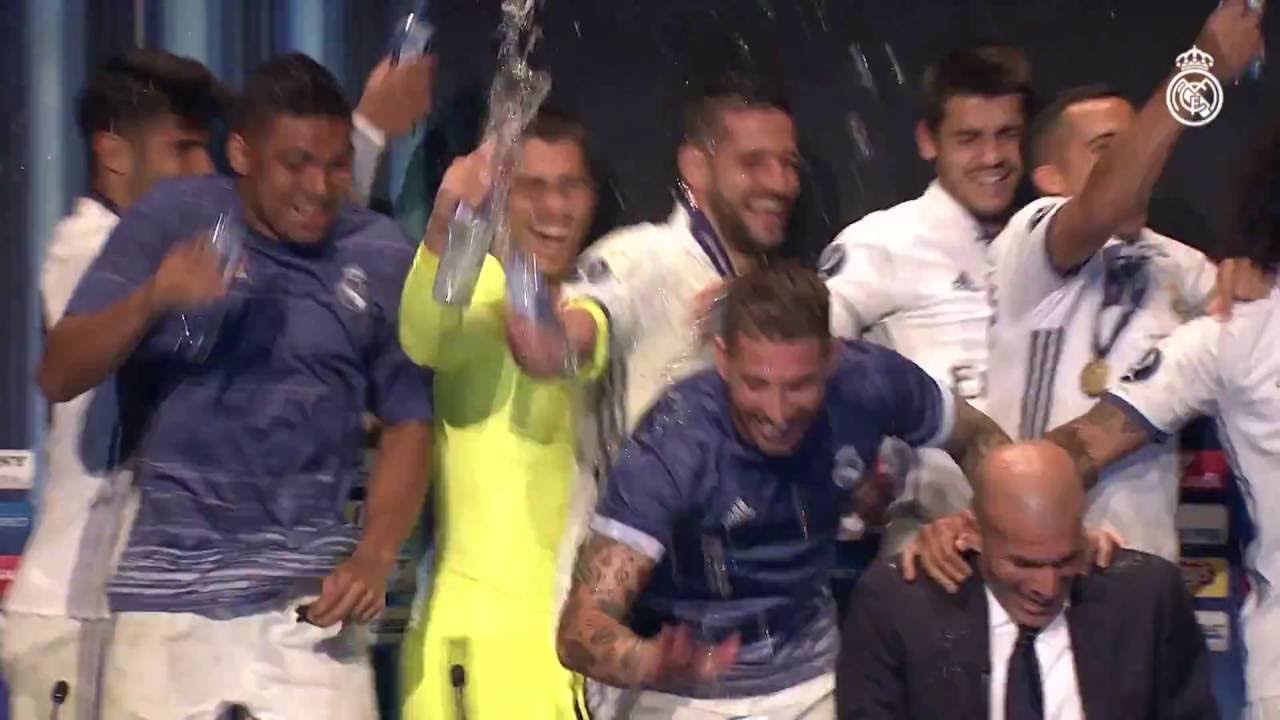 Players celebrate UEFA Super Cup win by soaking Zidane in press
