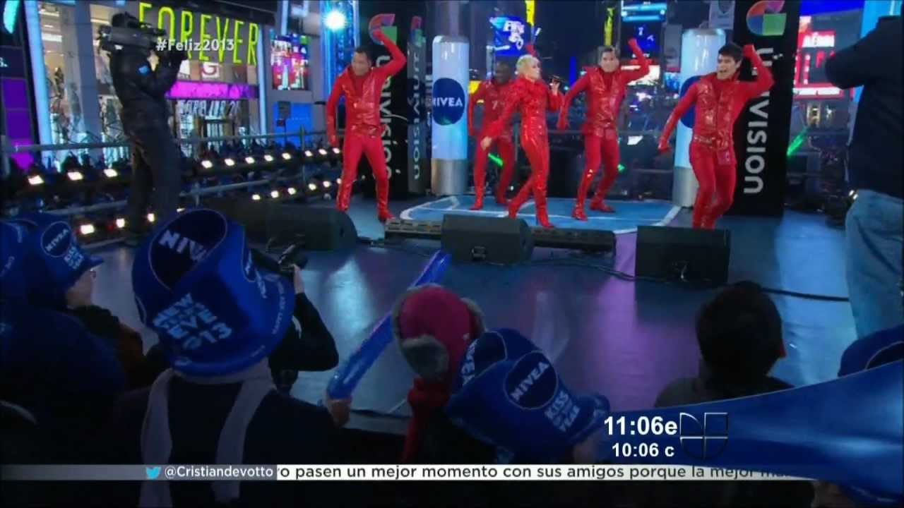 Times Square NY 2013 - Show YURI - HD Video