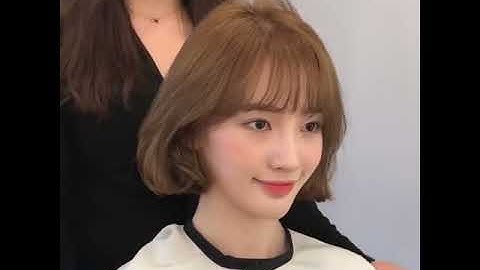 Tóc ngắn uốn cụp chữ O