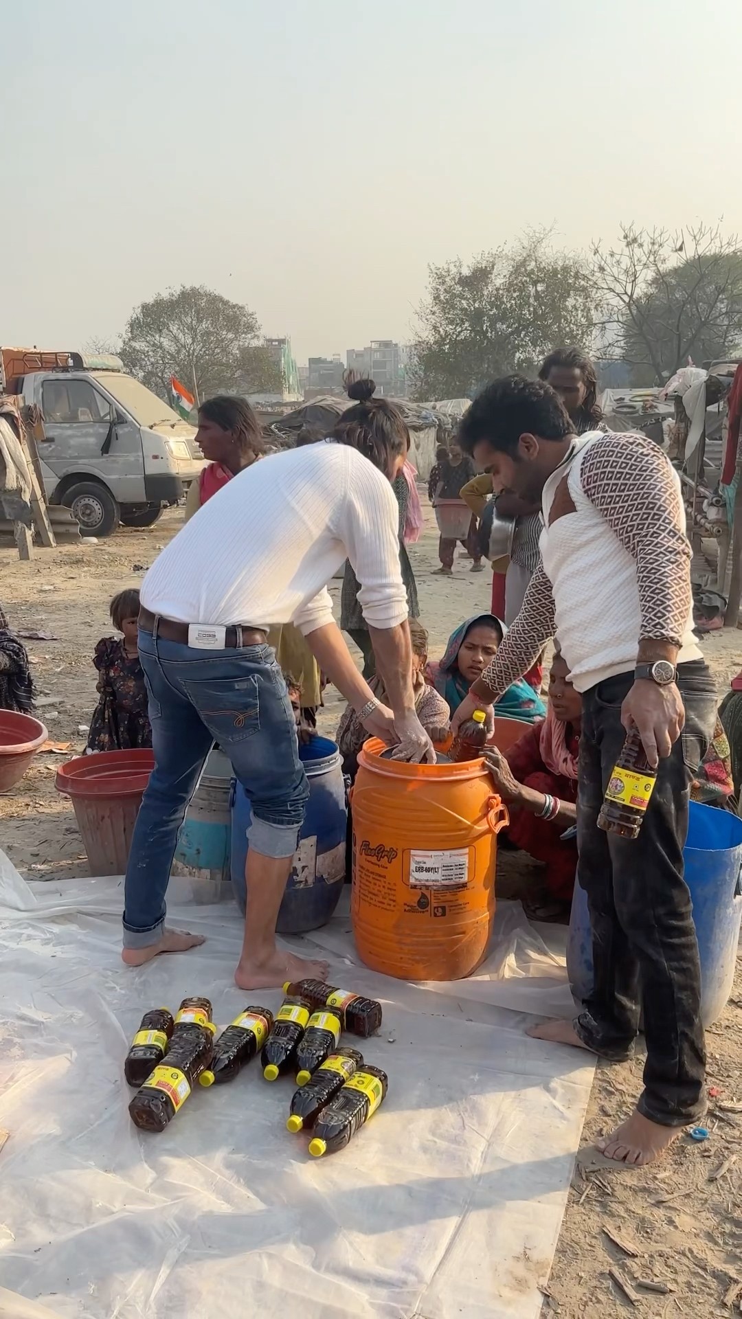 मेरा सबकुच्छ ये मेरी ग़रीब फ़ैमिली है ?❤️?#humanity #respect #helping #trending #youtubeshorts ?