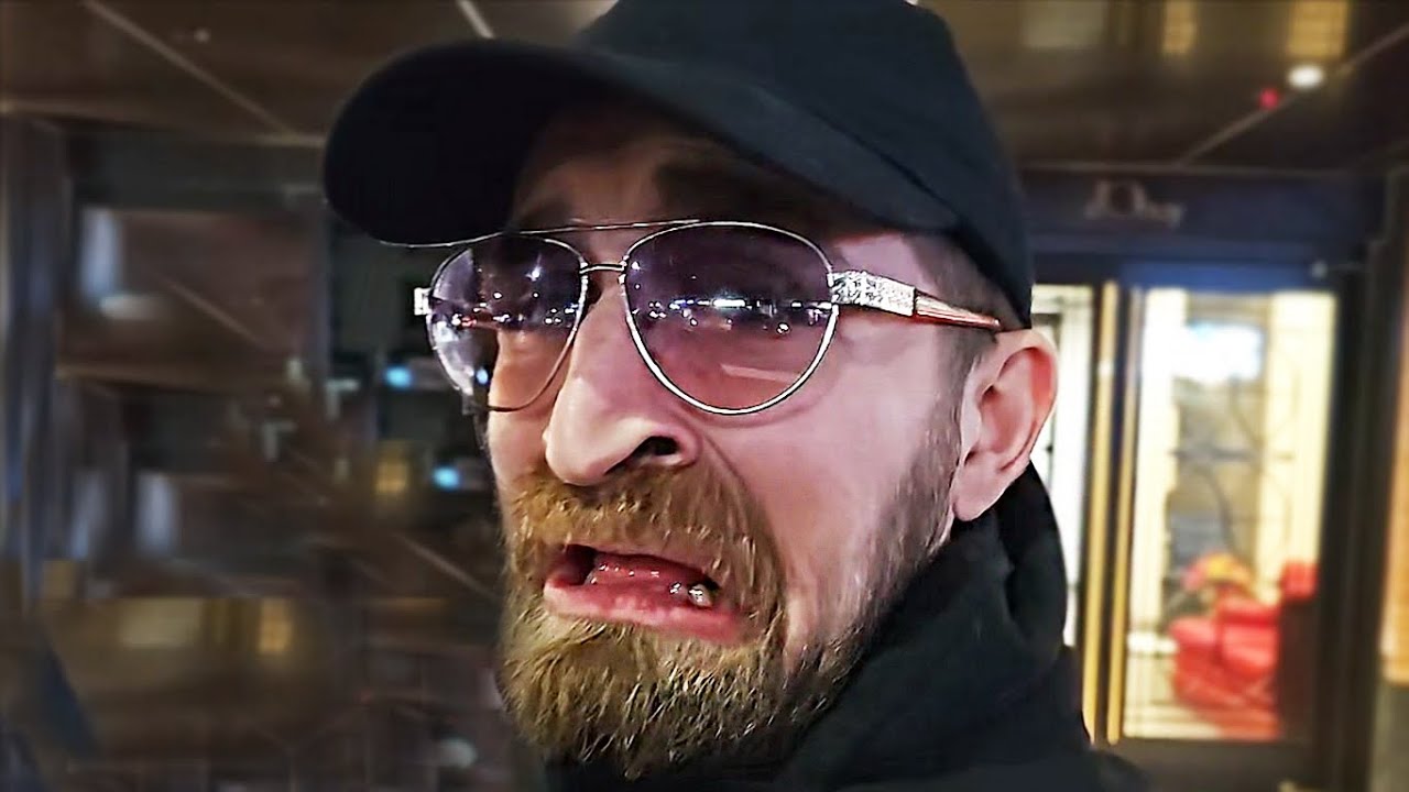 Insane Indian live streamer in NYC