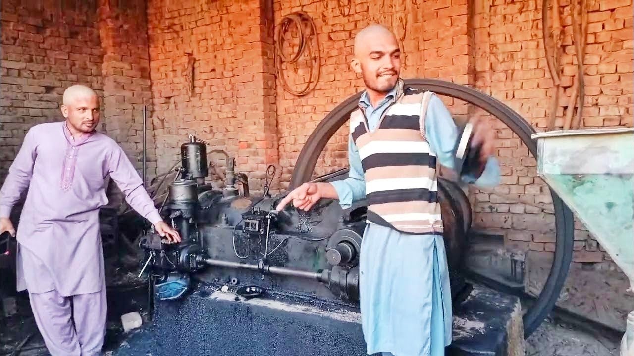 Old Ruston diesel engine beautiful start up || wood cutter with old diesel engine || punjab pakistan