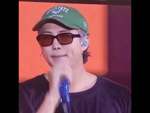 Really RM is the best leader to make the group the positive energy and RM love army so much so kind