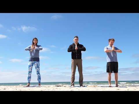 MIT DONNER & REUSCHEL IN BEWEGUNG – Yoga mit Ralf Bauer & Kitesurfen mit Jannis Maus