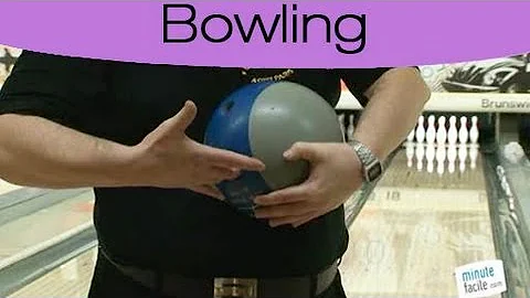 Quelle est la taille et la masse d'une boule de bowling en moyenne ?