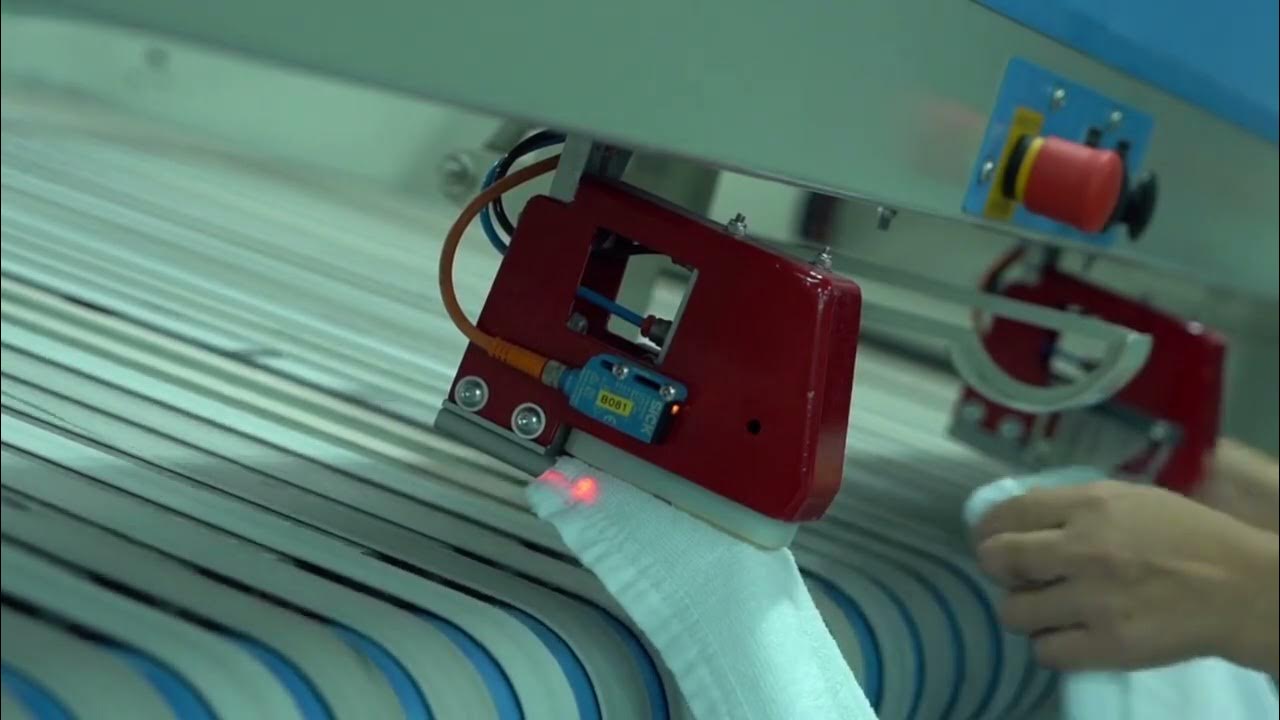 Foldimate's laundry folding machine actually works now YouTube