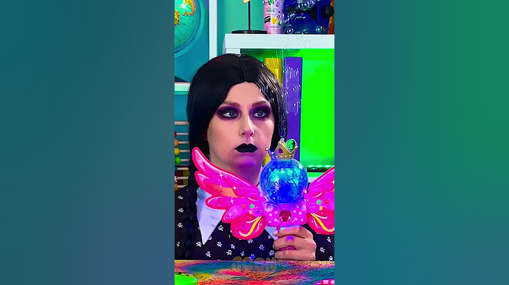 WEDNESDAY HAS SUPER POWERS? 🤯| Watch her playing in Yes or No game, fun idea for a party #shorts